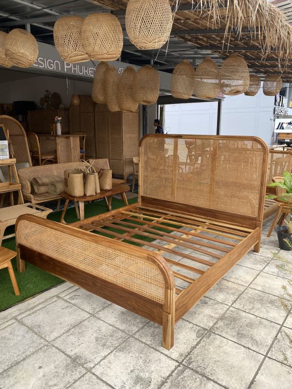 เตียงนอนไม้สัก